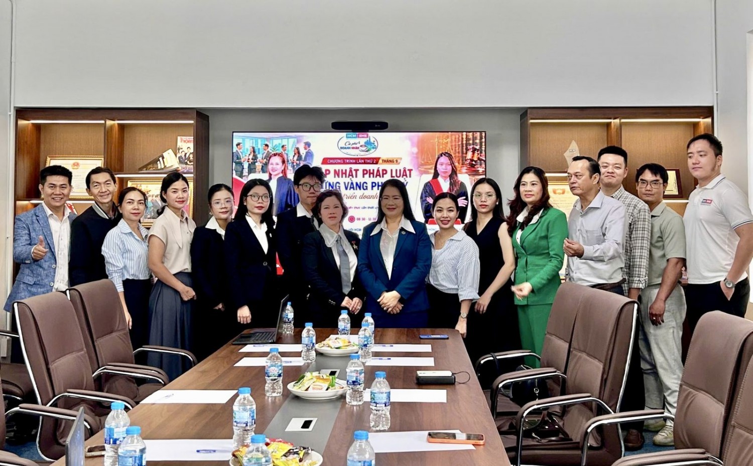 LS Nguyễn Thị Kim Oanh chia sẻ pháp lý tại Cà phê doanh nhân HCM-SME